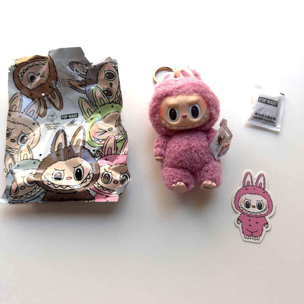 3833 LABUBU EXCITING MACARON POP MART FIGURE KEYCHAIN COLLECTIBLE